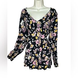 NWOT Babydoll Crinkle Gauze V-Neck Floral Smocked Top TORRID SIZE 1